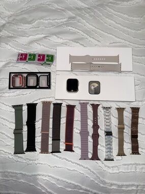 Apple Watch Series 9 41mm Starlight GPS Only Bands and Accessories